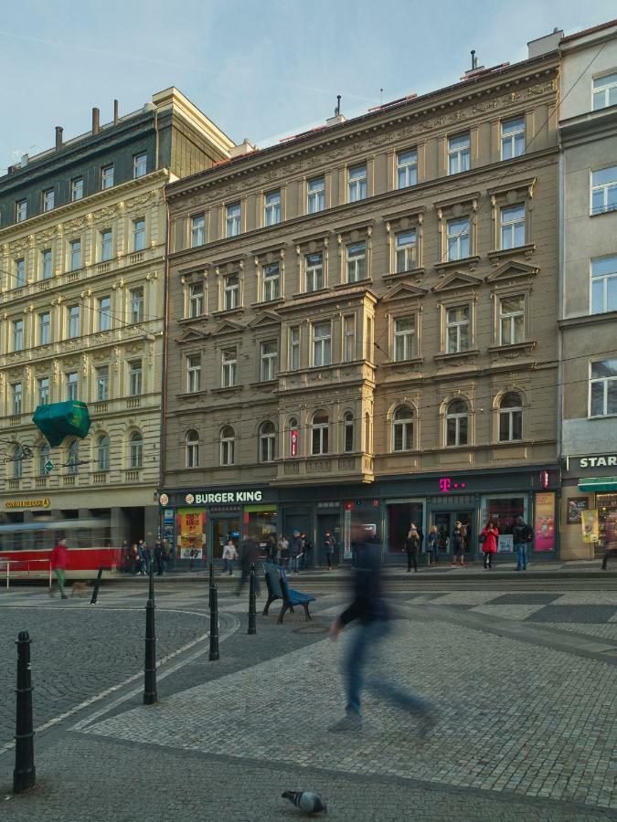 Downtown Suites Jugoslavska Прага Екстериор снимка